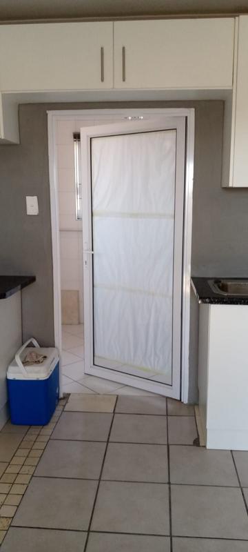 To Let 2 Bedroom Property for Rent in New Woodlands Western Cape